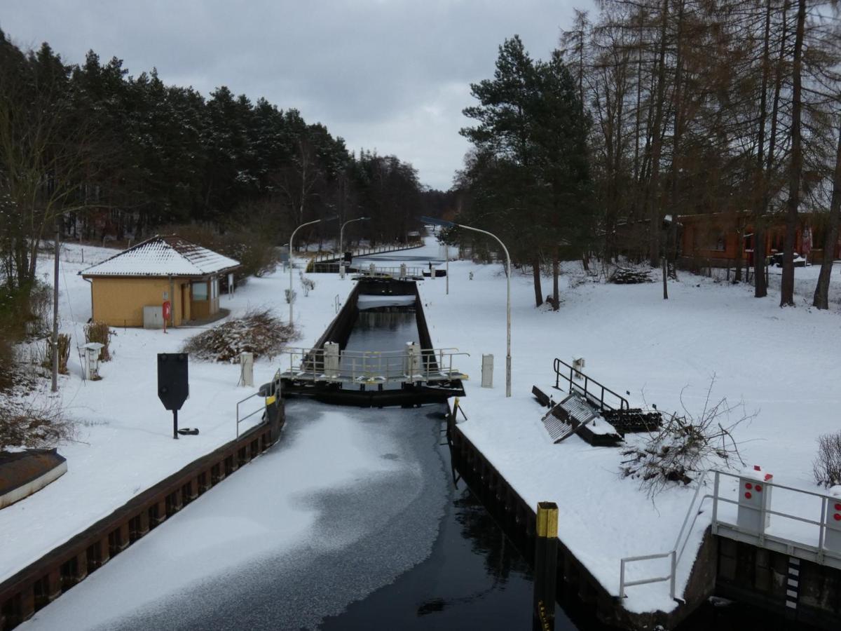 Apartament Ferienhaus Mit 2 Fewo In Mecklenburg Wesenberg Zewnętrze zdjęcie