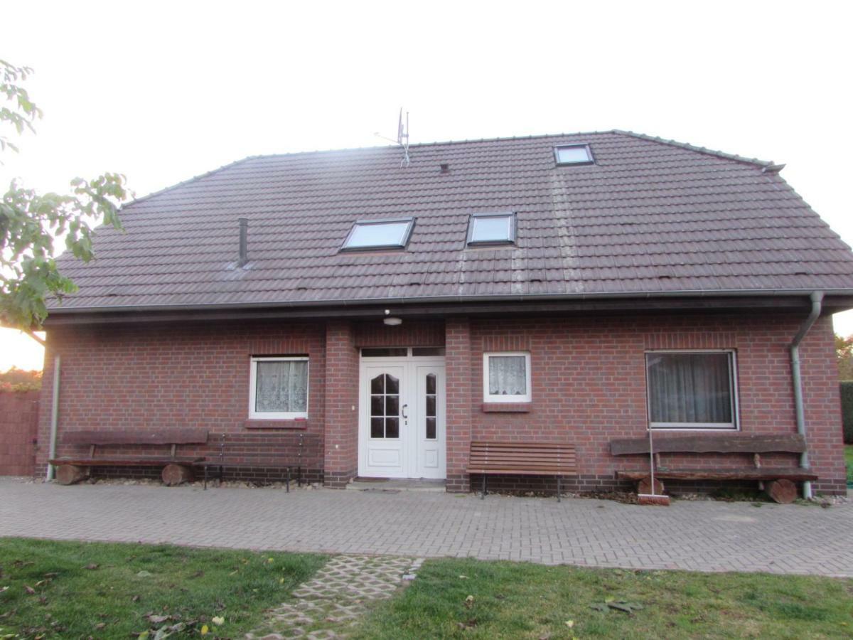 Apartament Ferienhaus Mit 2 Fewo In Mecklenburg Wesenberg Zewnętrze zdjęcie